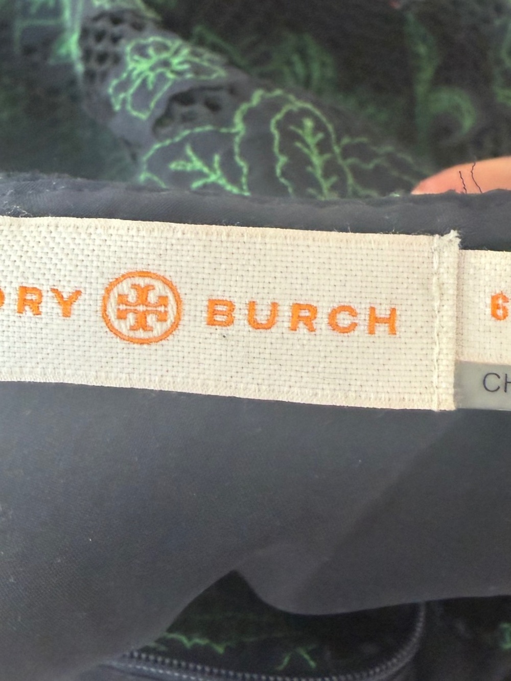 NWOT Tory Burch Black Green Floral Embroidered Mesh Sheath Dress Sz 6 Org $400 - Picture 6 of 6